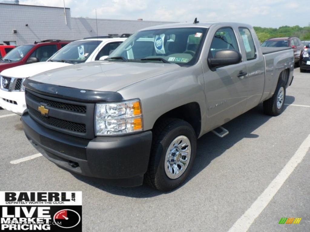 2008 Silverado 1500 Work Truck Extended Cab 4x4 - Silver Birch Metallic / Ebony photo #3