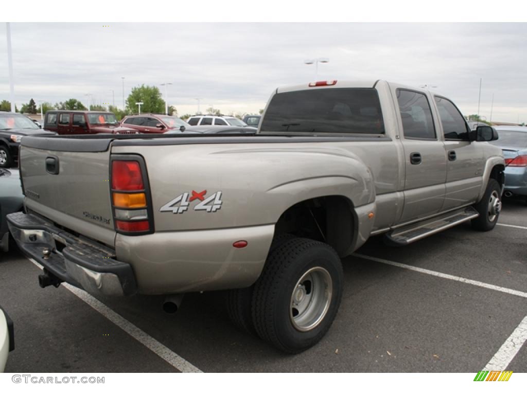 2002 Silverado 3500 LT Crew Cab 4x4 Dually - Light Pewter Metallic / Graphite photo #2