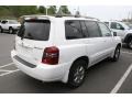 Super White - Highlander V6 4WD Photo No. 2