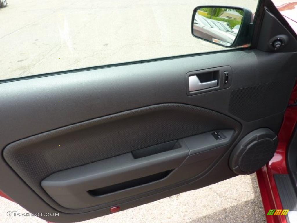 2006 Ford Mustang GT Premium Coupe Dark Charcoal Door Panel Photo #49825560