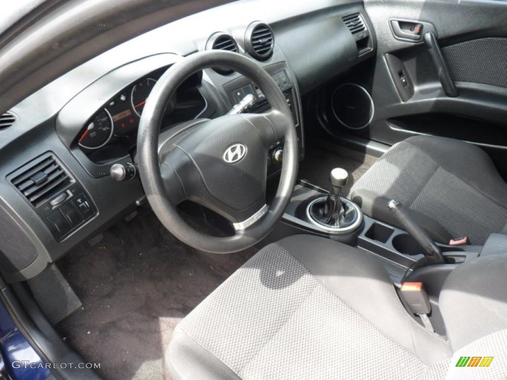Black Interior 2003 Hyundai Tiburon Standard Tiburon Model Photo #49827237