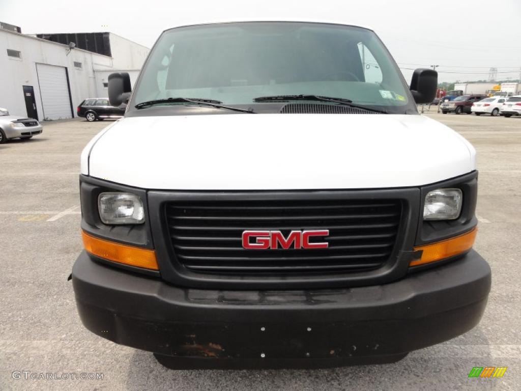 2006 Savana Van 3500 Extended Cargo - Summit White / Medium Pewter photo #3