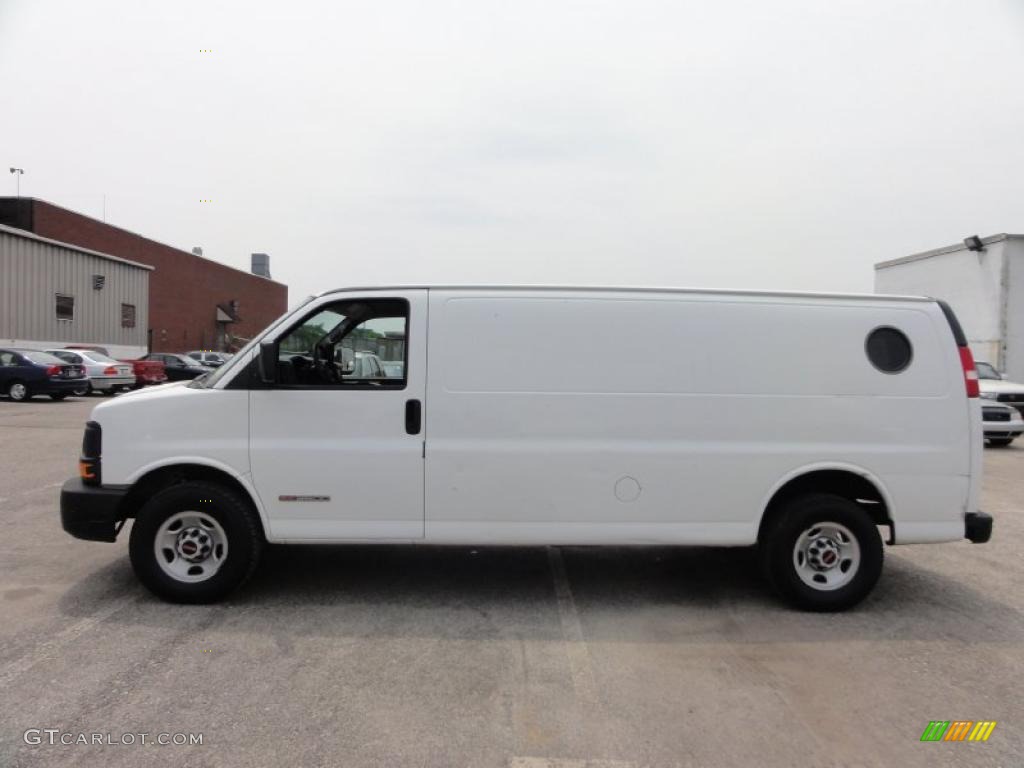 2006 Savana Van 3500 Extended Cargo - Summit White / Medium Pewter photo #11