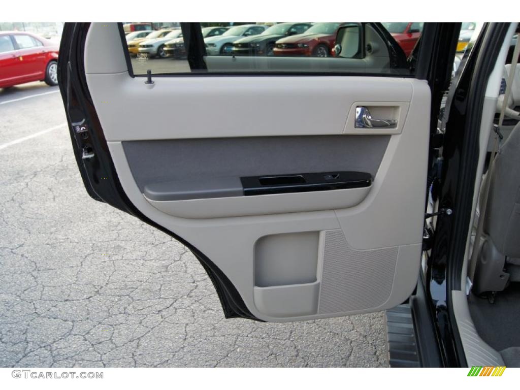2009 Mazda Tribute i Sport Graystone Door Panel Photo #49829388