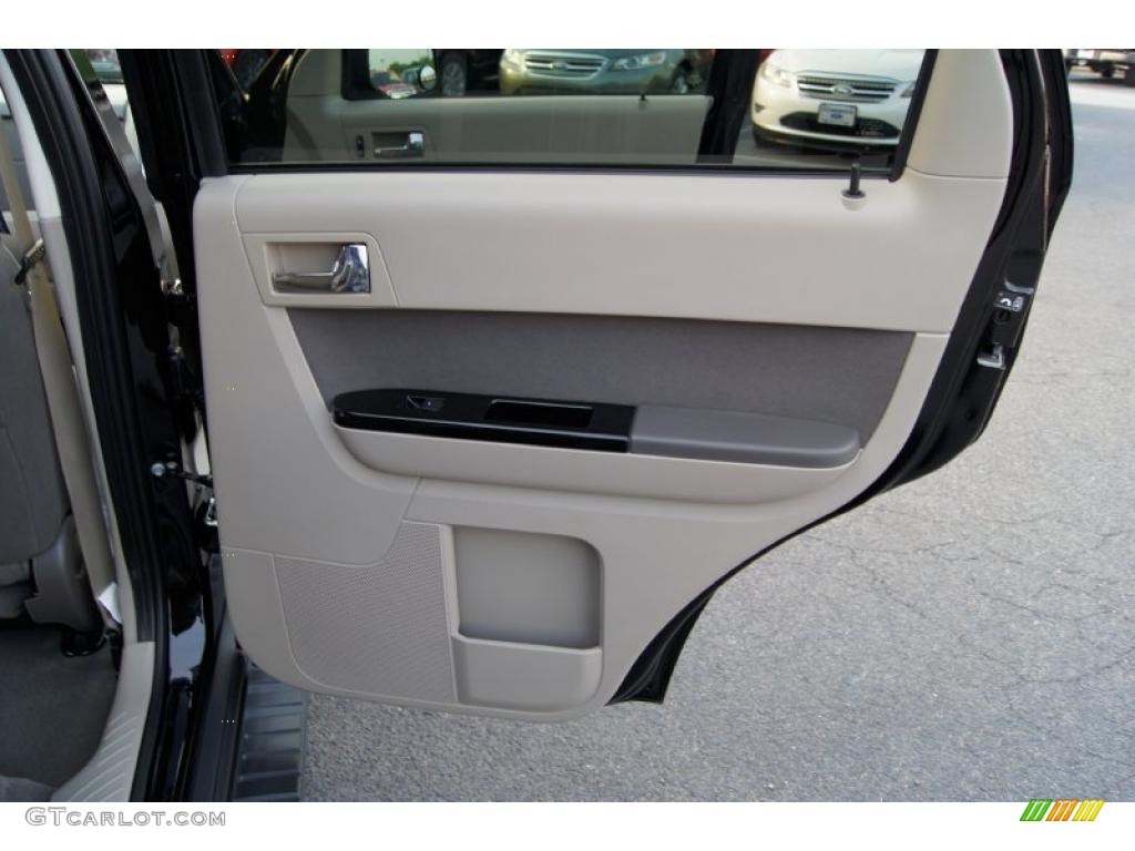 2009 Mazda Tribute i Sport Graystone Door Panel Photo #49829430