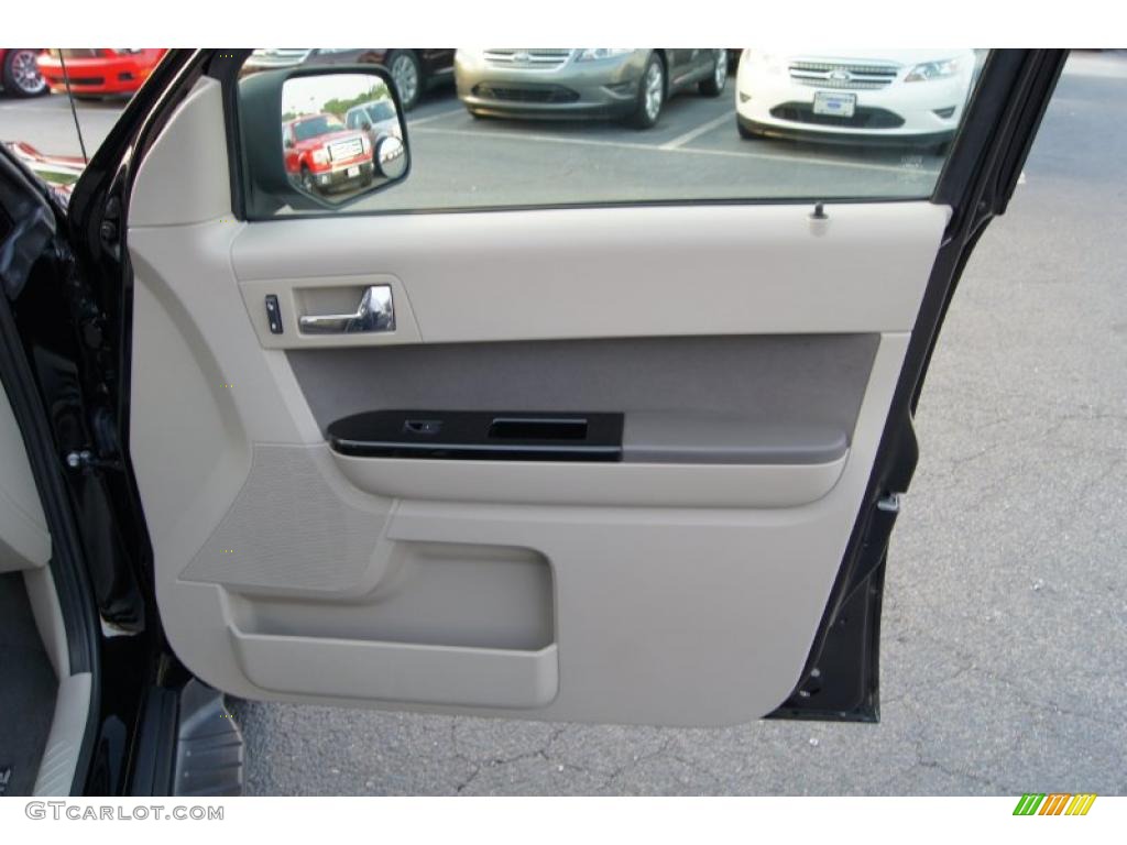 2009 Mazda Tribute i Sport Graystone Door Panel Photo #49829493