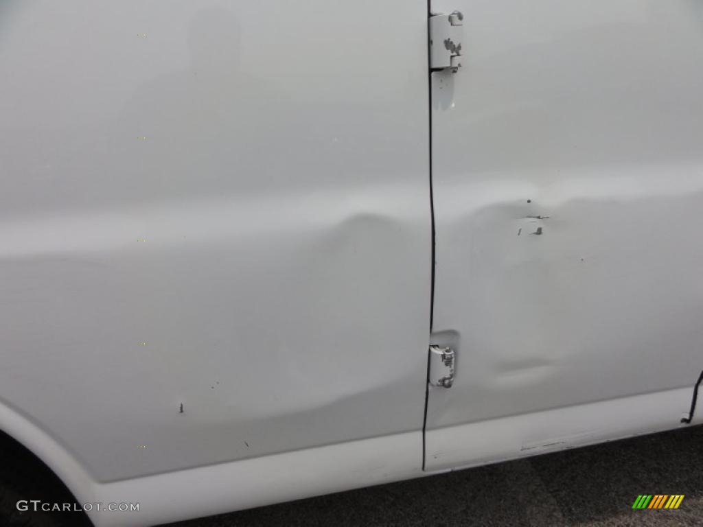 2006 Savana Van 3500 Extended Cargo - Summit White / Medium Pewter photo #28