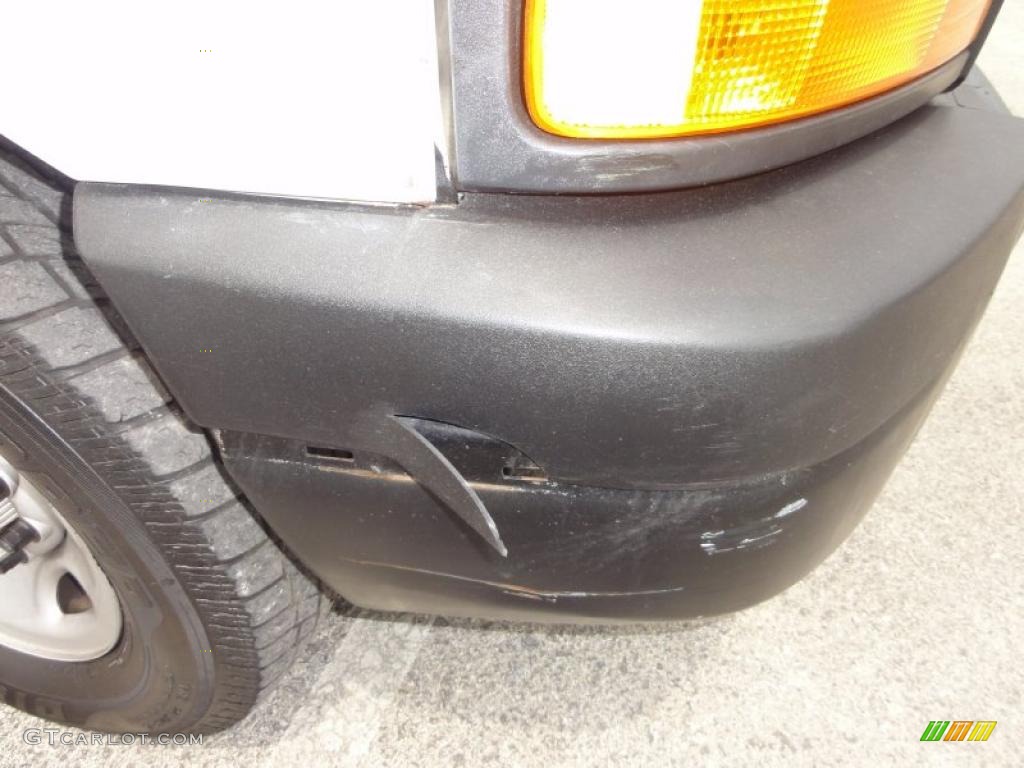 2006 Savana Van 3500 Extended Cargo - Summit White / Medium Pewter photo #32