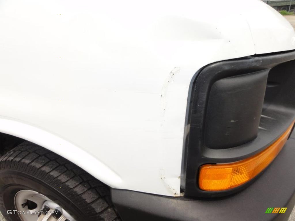 2006 Savana Van 3500 Extended Cargo - Summit White / Medium Pewter photo #33