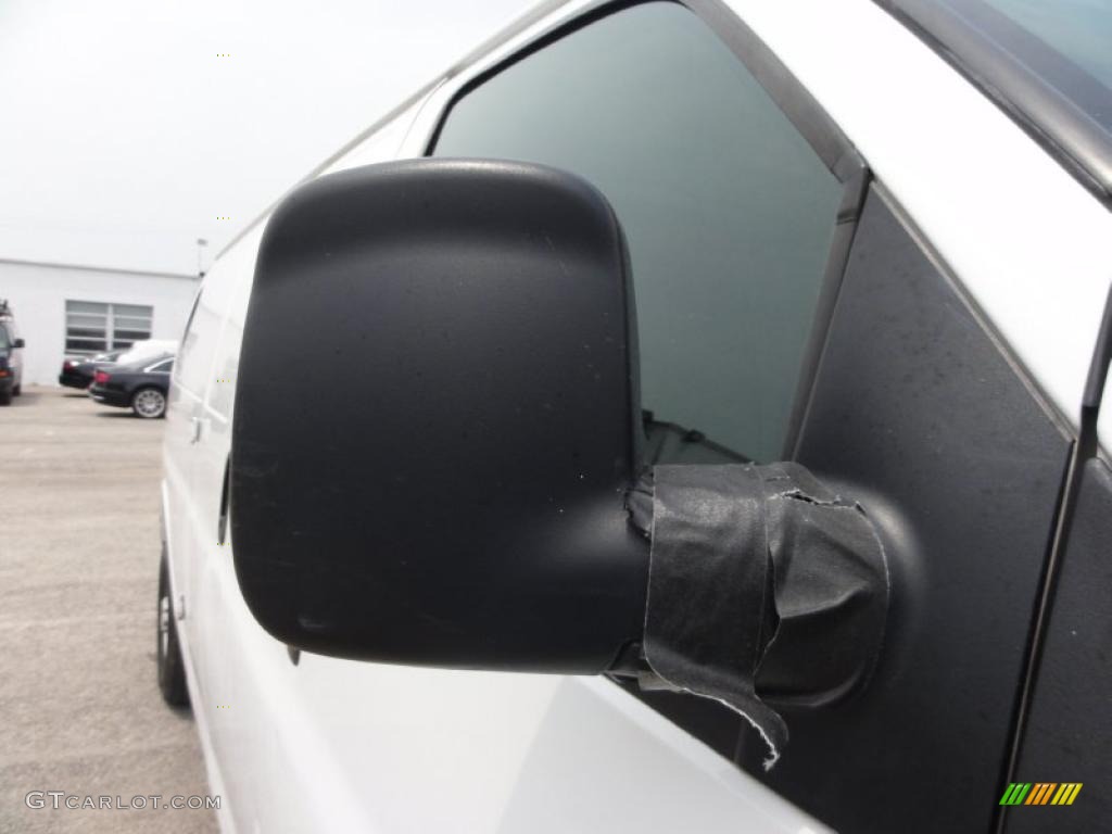 2006 Savana Van 3500 Extended Cargo - Summit White / Medium Pewter photo #34