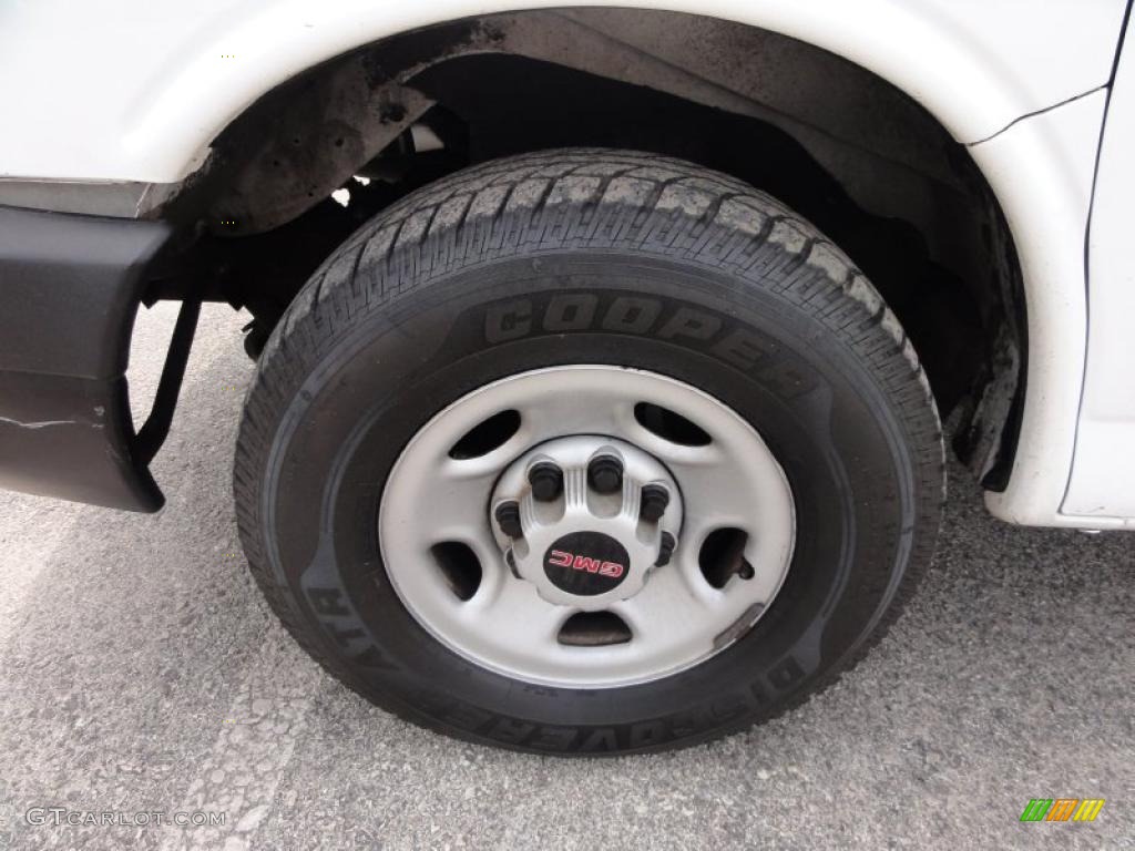 2006 Savana Van 3500 Extended Cargo - Summit White / Medium Pewter photo #38