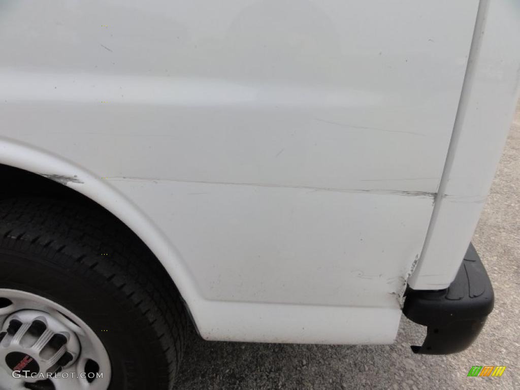 2006 Savana Van 3500 Extended Cargo - Summit White / Medium Pewter photo #41