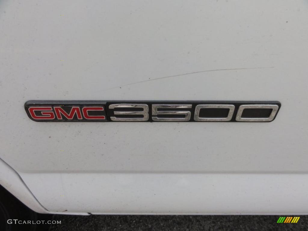 2006 Savana Van 3500 Extended Cargo - Summit White / Medium Pewter photo #49