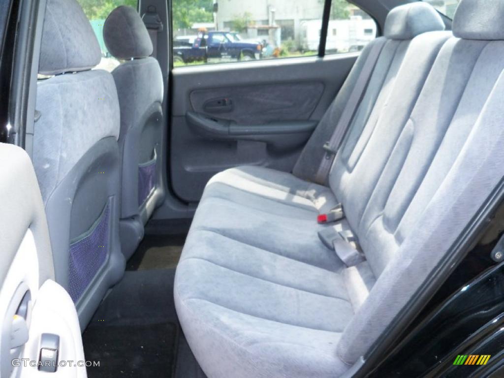 2004 Elantra GLS Sedan - Black Obsidian / Gray photo #10