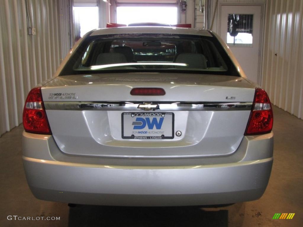 2006 Malibu LS Sedan - Silverstone Metallic / Titanium Gray photo #3