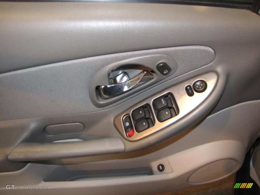 2006 Malibu LS Sedan - Silverstone Metallic / Titanium Gray photo #11