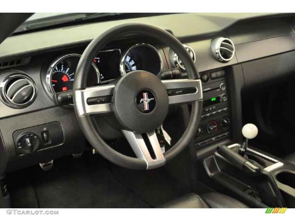 2008 Ford Mustang GT Premium Coupe Dark Charcoal Dashboard Photo #49835775