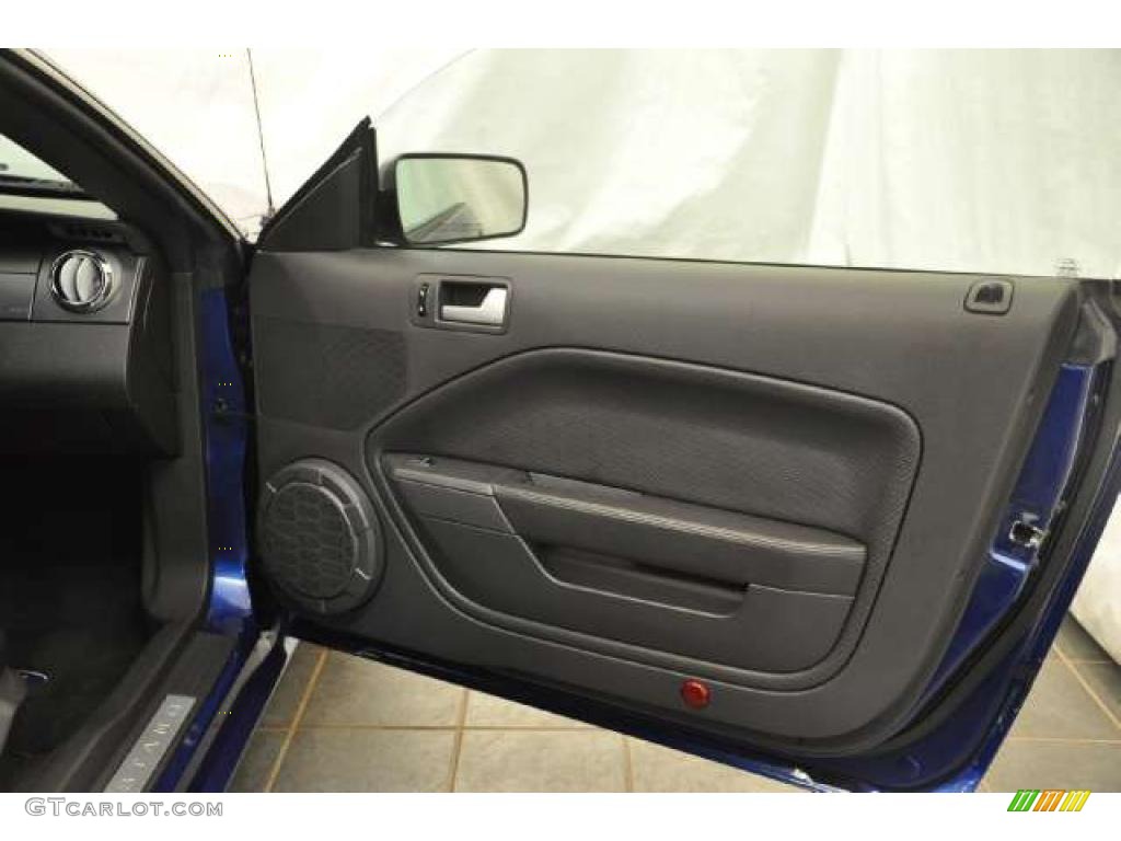 2008 Ford Mustang GT Premium Coupe Dark Charcoal Door Panel Photo #49835820
