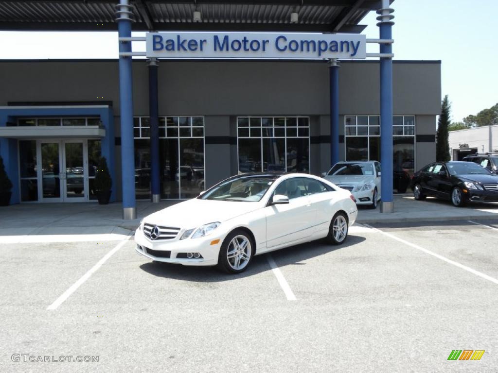 Diamond White Metallic Mercedes-Benz E