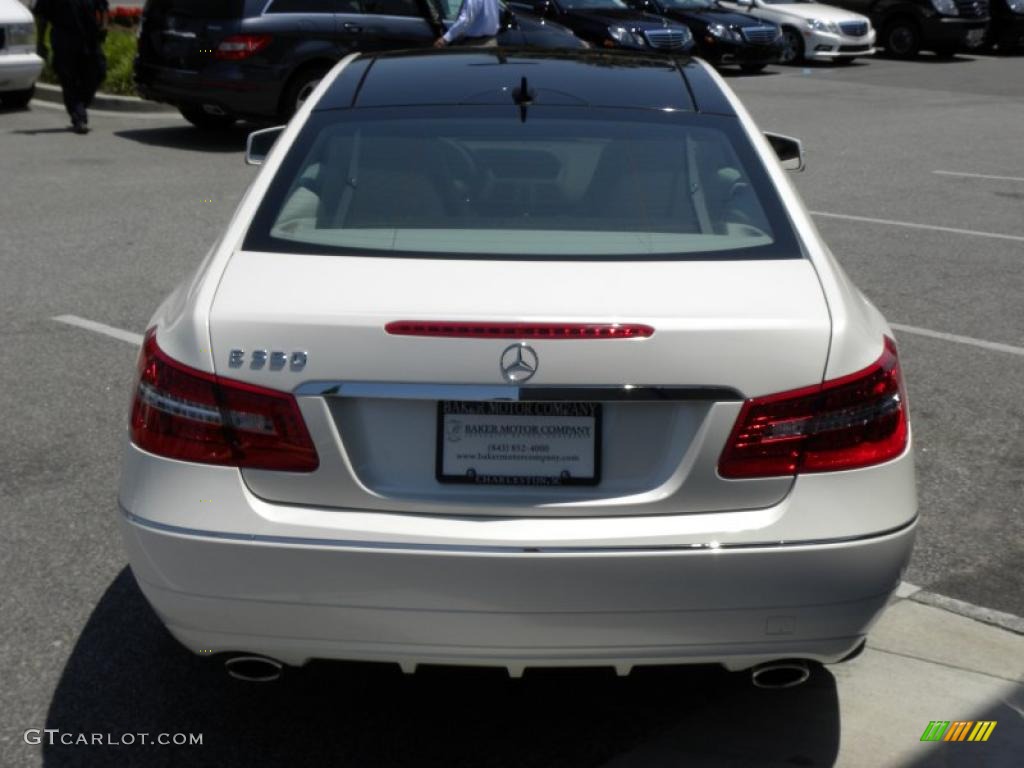 2011 E 350 Coupe - Diamond White Metallic / Ash/Dark Grey photo #8