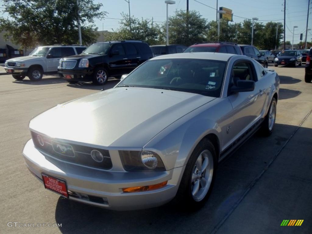 2009 Mustang V6 Premium Coupe - Brilliant Silver Metallic / Light Graphite photo #1
