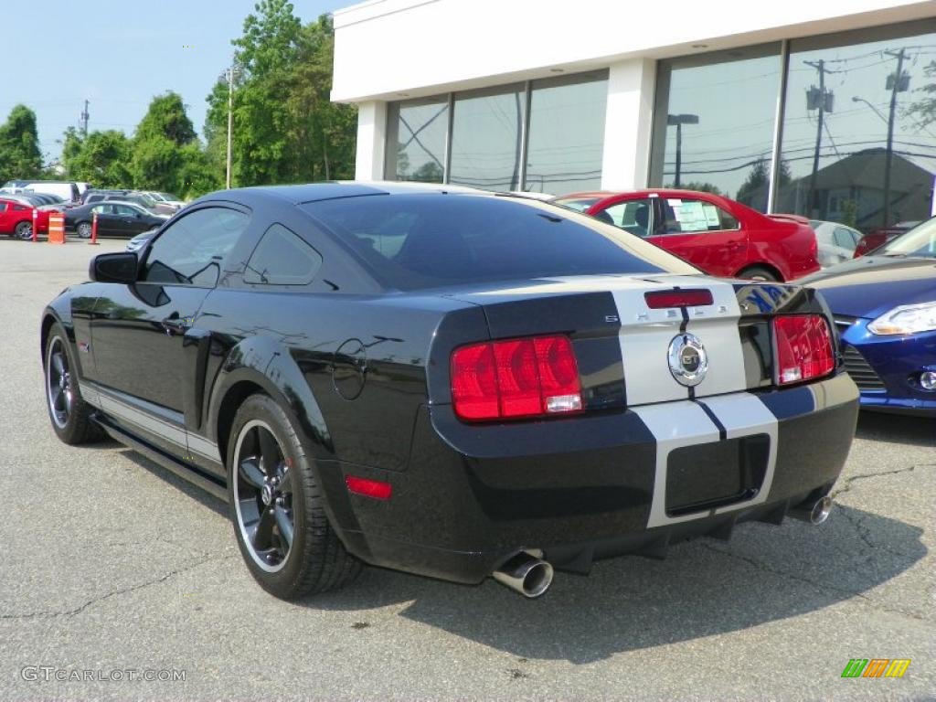 2007 Mustang Shelby GT Coupe - Black / Dark Charcoal photo #4