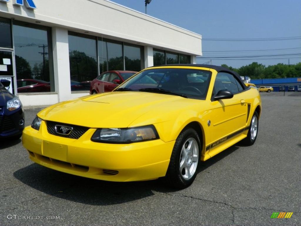 2004 Mustang V6 Convertible - Screaming Yellow / Medium Parchment photo #1