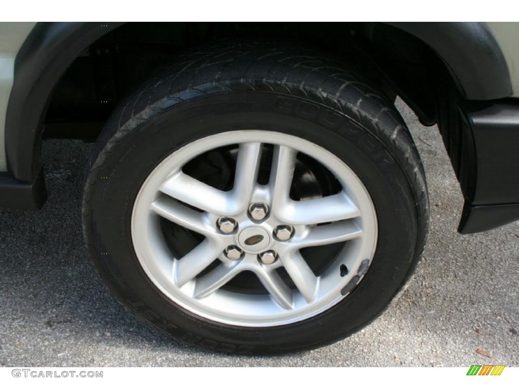 2003 Land Rover Discovery S Wheel Photo #49842862