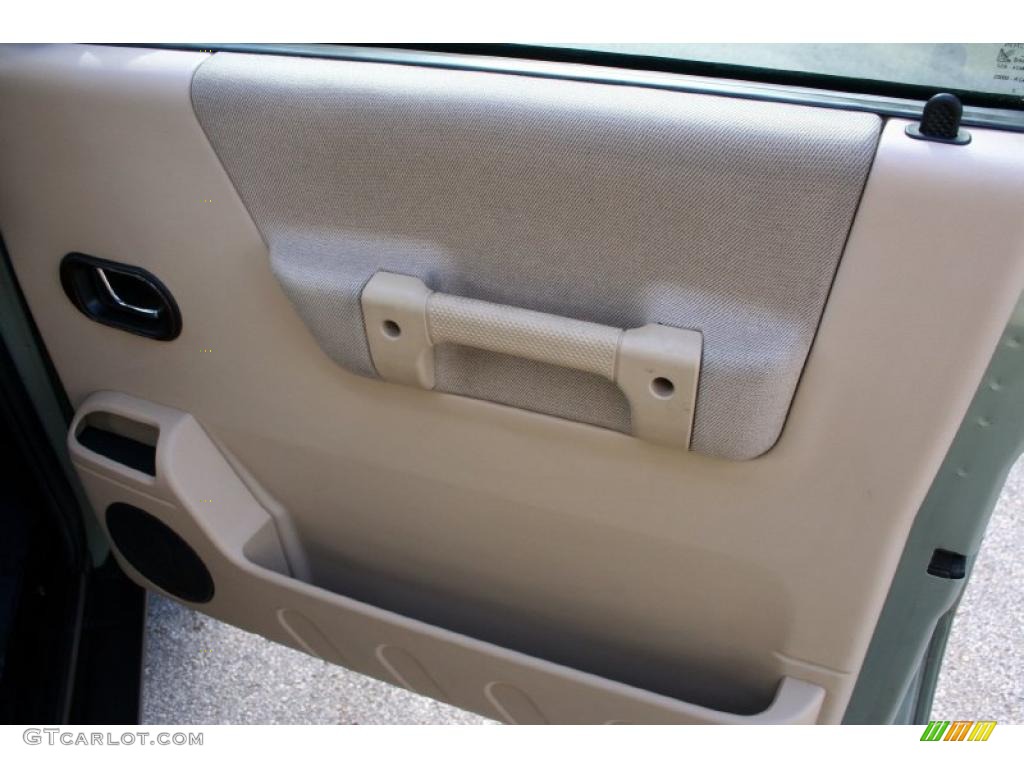 2003 Land Rover Discovery S Alpaca Beige Door Panel Photo #49842937