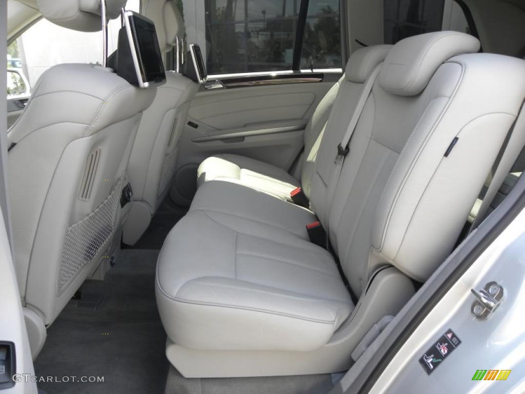 Dark Ash/Ash Interior 2010 Mercedes-Benz GL 550 4Matic Photo #49844305