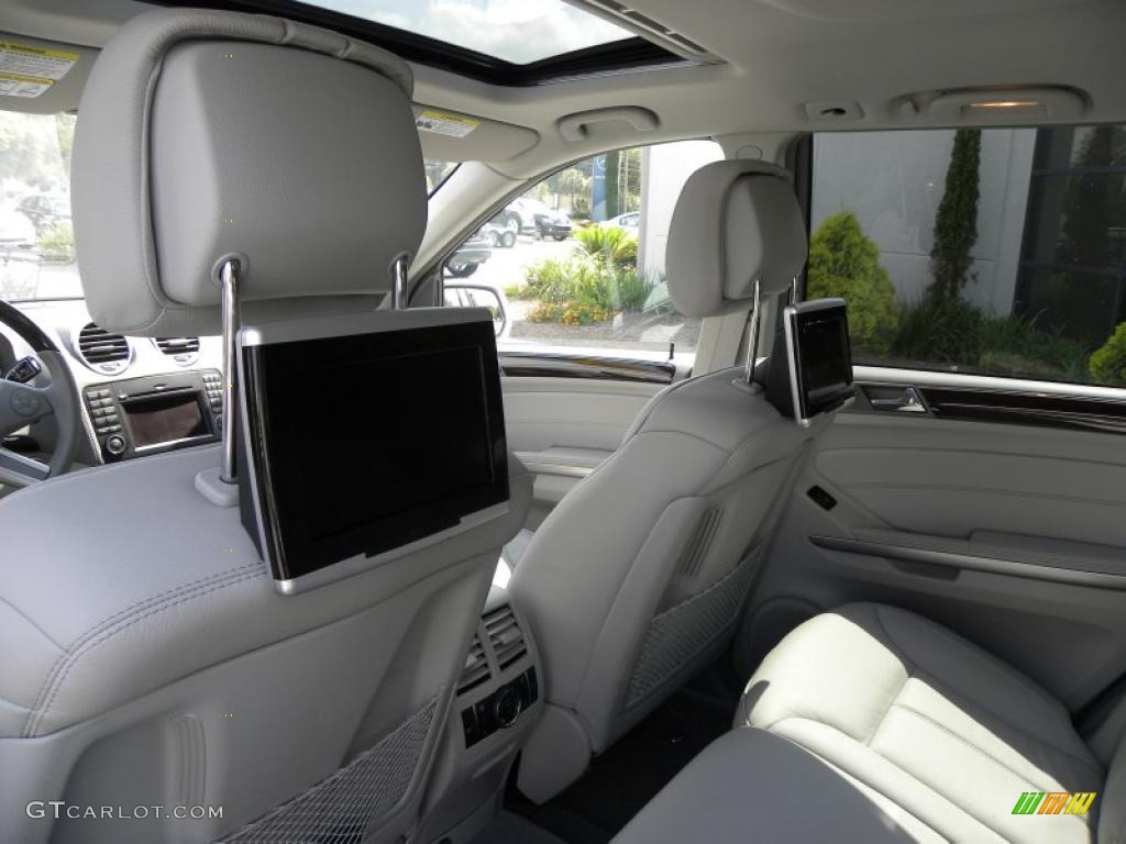 Dark Ash/Ash Interior 2010 Mercedes-Benz GL 550 4Matic Photo #49844335