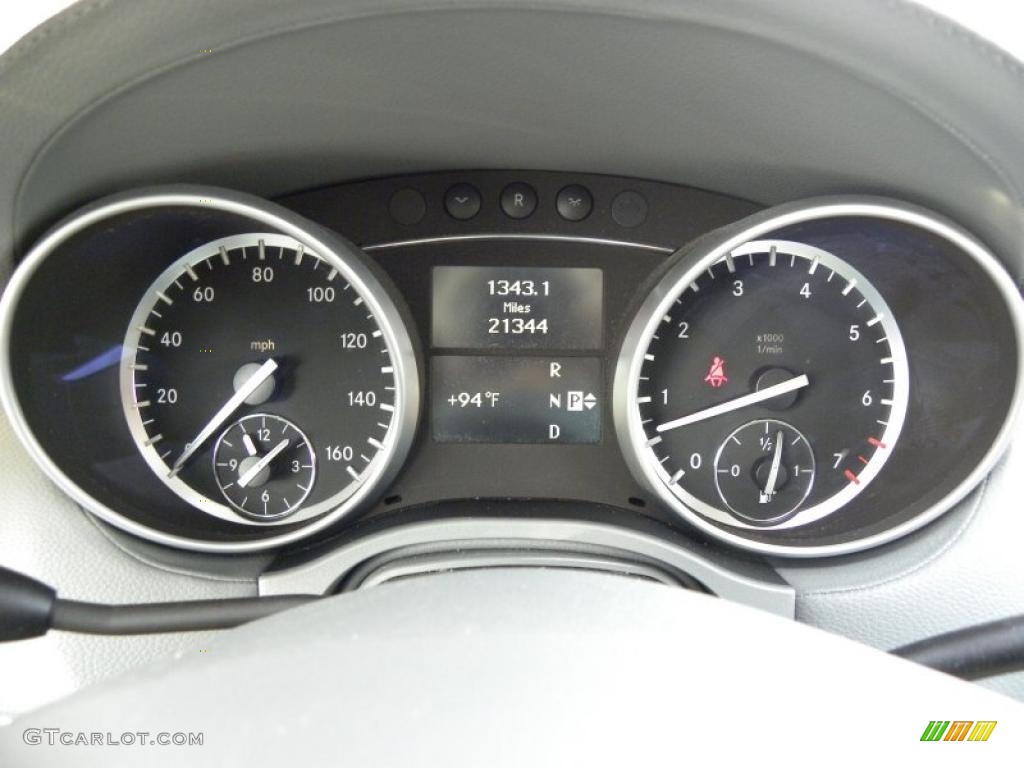 2010 Mercedes-Benz GL 550 4Matic Gauges Photo #49844746