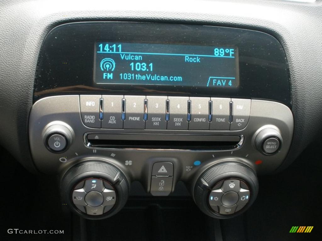 2011 Chevrolet Camaro LT/RS Coupe Controls Photo #49845319
