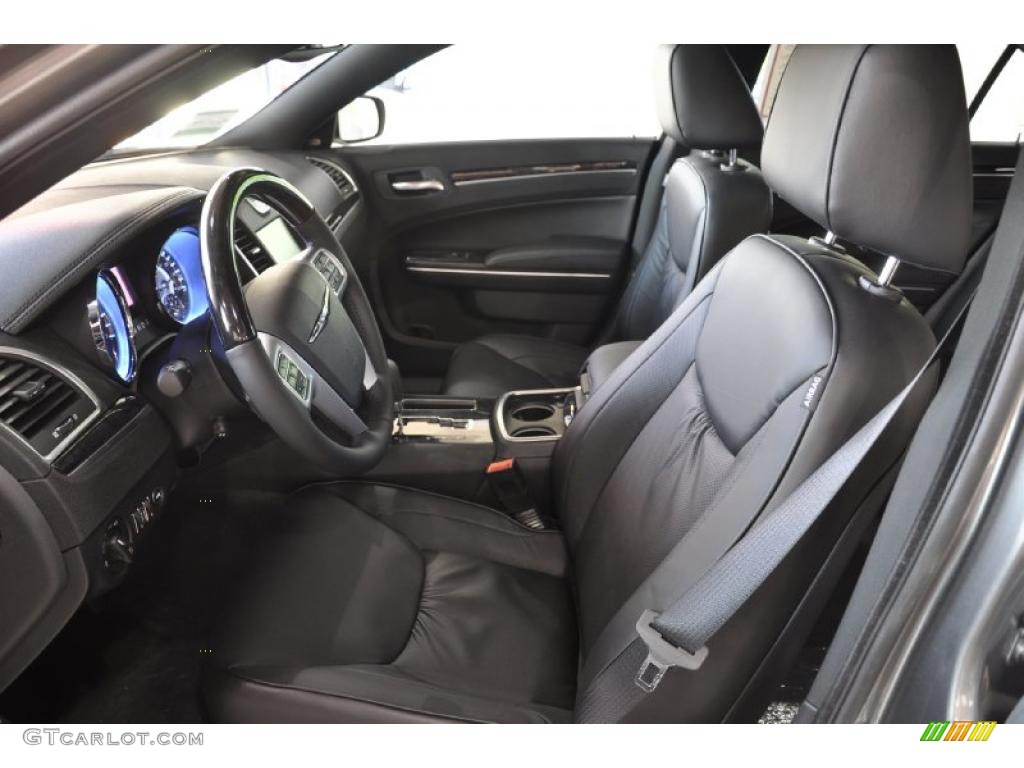 Black Interior 2011 Chrysler 300 C Hemi Photo #49846099