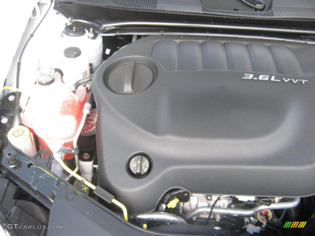 2011 Chrysler 200 Touring Convertible 3.6 Liter DOHC 24-Valve VVT Pentastar V6 Engine Photo #49846744