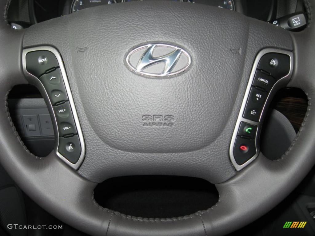 2011 Hyundai Santa Fe SE Controls Photo #49849156