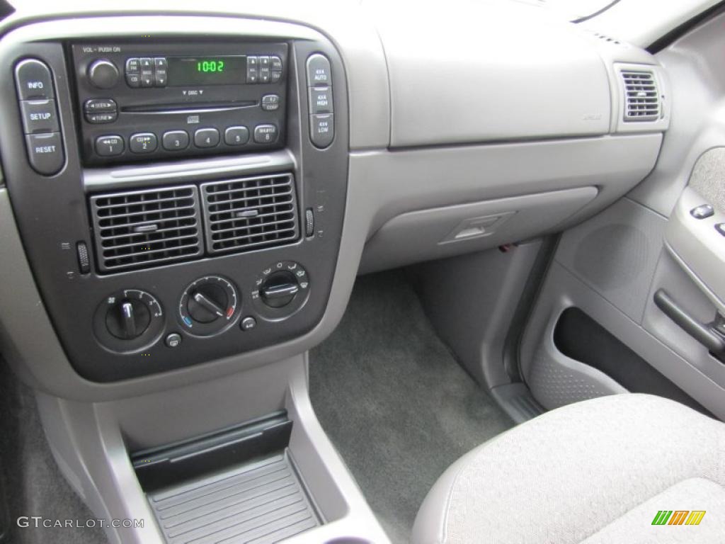 2005 Explorer XLT 4x4 - Mineral Grey Metallic / Graphite photo #12
