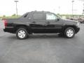 2011 Black Chevrolet Avalanche Z71 4x4  photo #4