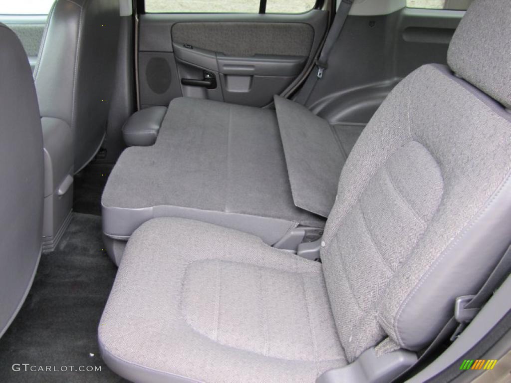 2005 Explorer XLT 4x4 - Mineral Grey Metallic / Graphite photo #21