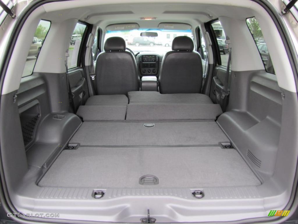 2005 Explorer XLT 4x4 - Mineral Grey Metallic / Graphite photo #25