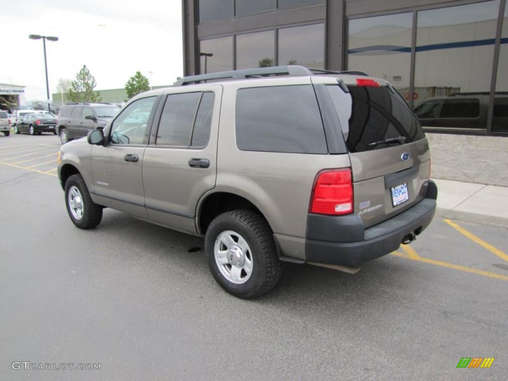 2005 Explorer XLT 4x4 - Mineral Grey Metallic / Graphite photo #31