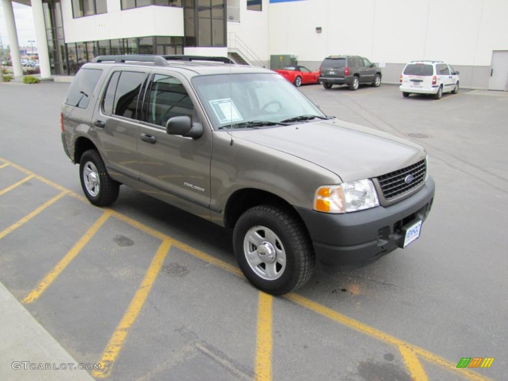 2005 Explorer XLT 4x4 - Mineral Grey Metallic / Graphite photo #32