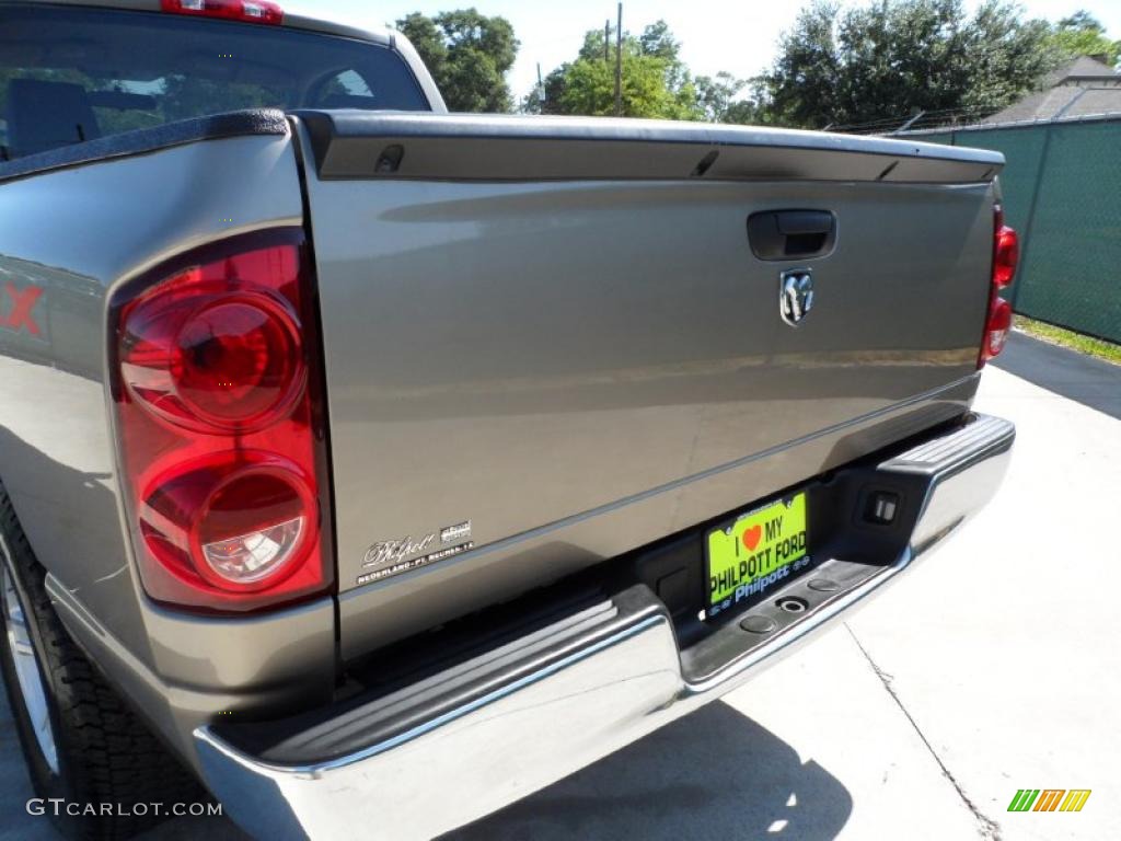 2008 Ram 1500 ST Regular Cab - Light Khaki Metallic / Medium Slate Gray photo #21