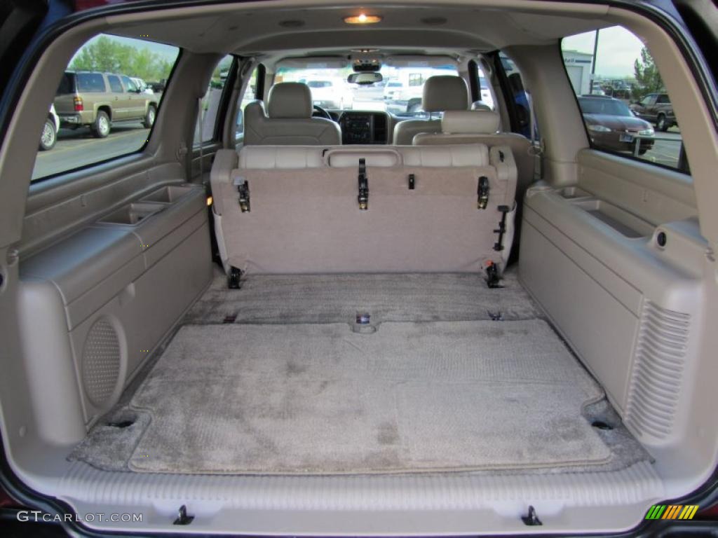 2003 GMC Yukon XL SLT 4x4 Trunk Photo #49849951