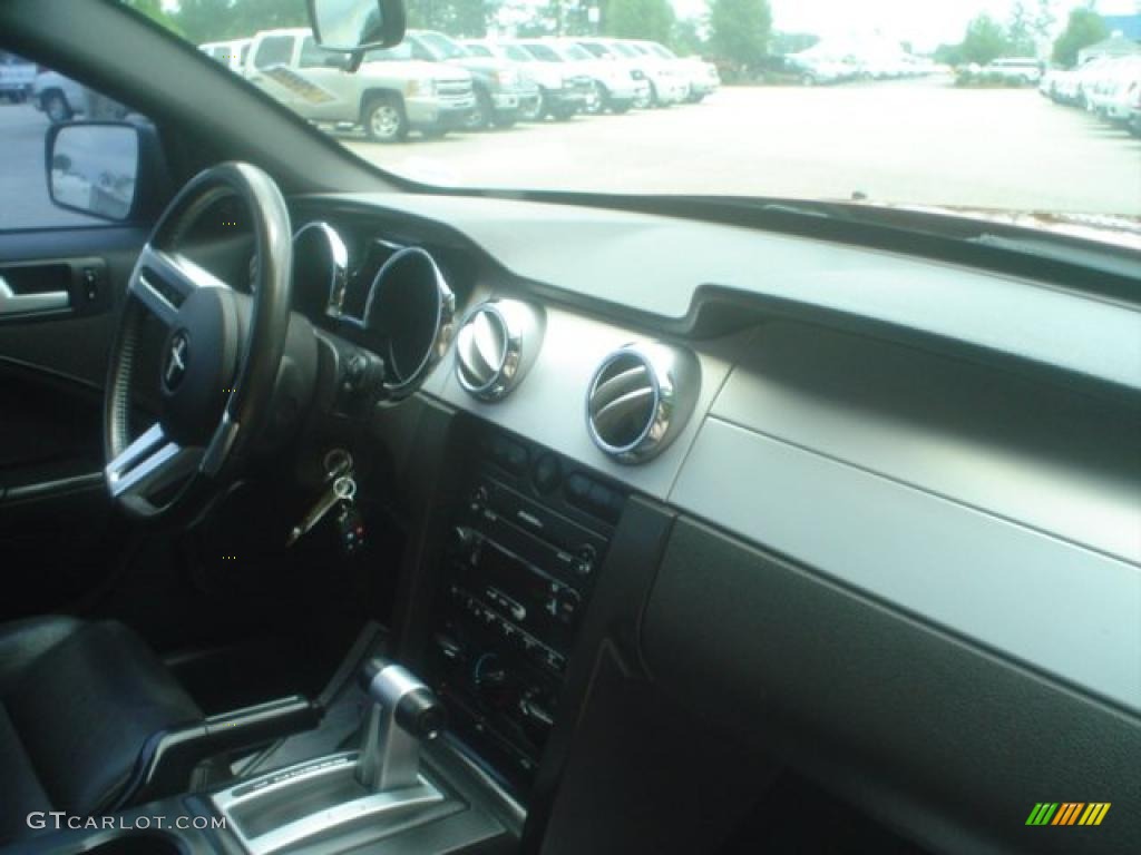 2005 Mustang GT Premium Coupe - Redfire Metallic / Dark Charcoal photo #21