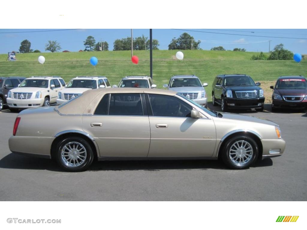 Light Cashmere 2005 Cadillac DeVille DHS Exterior Photo #49857020