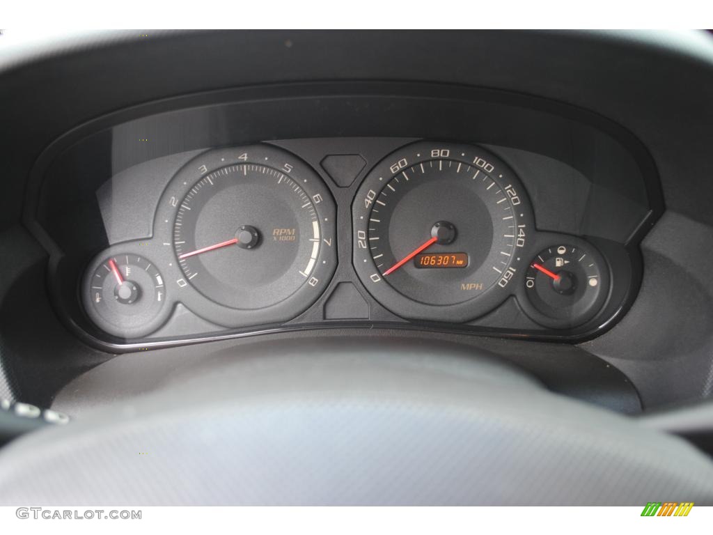2004 Cadillac SRX V8 Gauges Photo #49860395