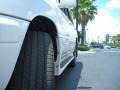 2006 Crystal White Lexus LX 470  photo #11