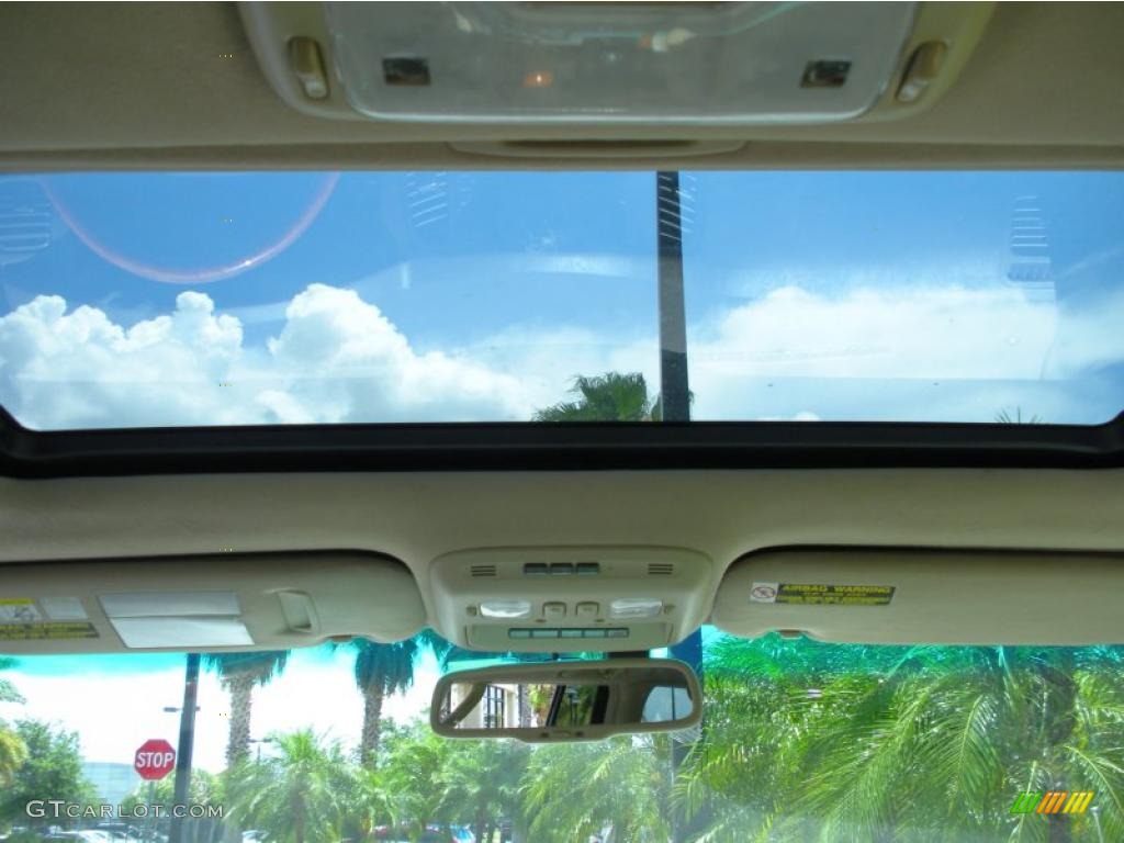 2006 LX 470 - Crystal White / Ivory photo #19