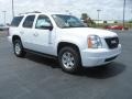 Front 3/4 View of 2011 Yukon SLE